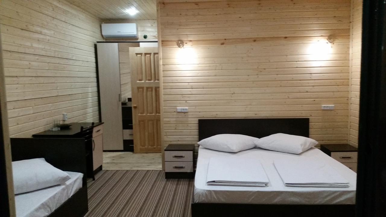 Guest House Ahan Gagra Exterior photo